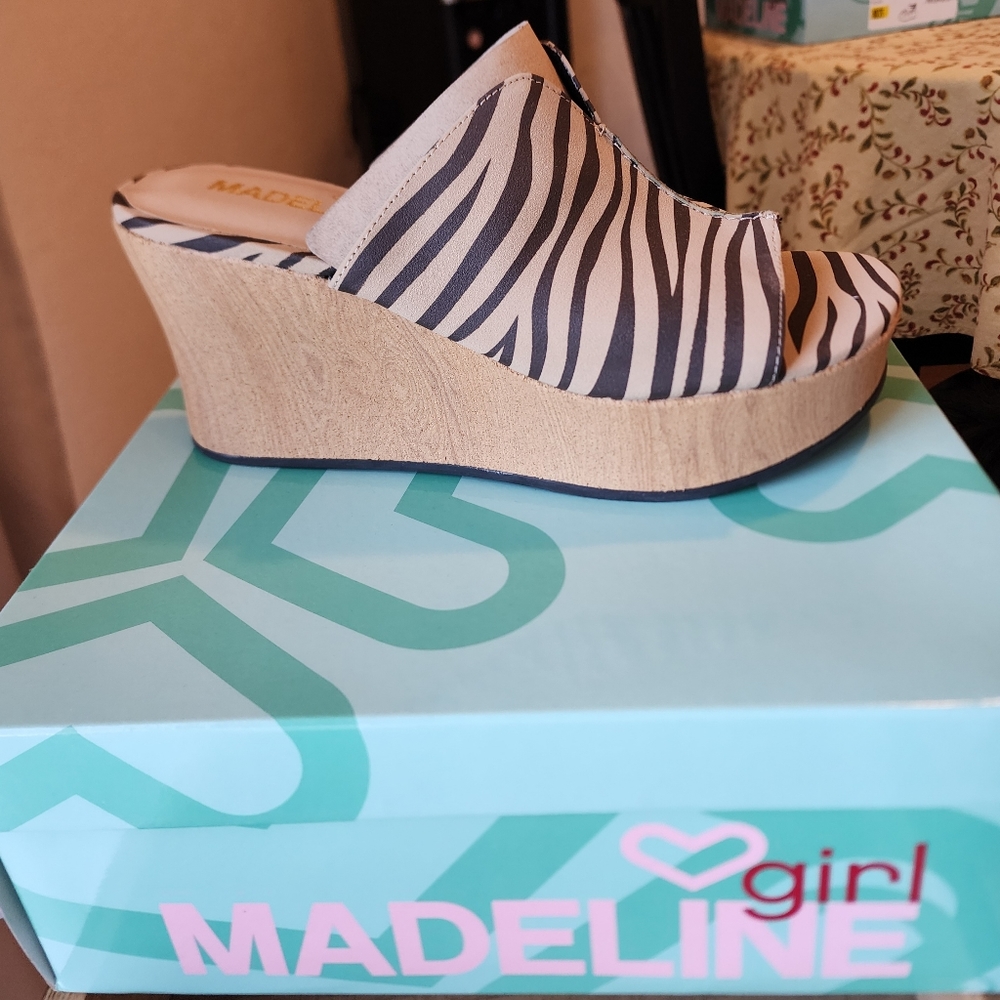 New with box, size 7.5